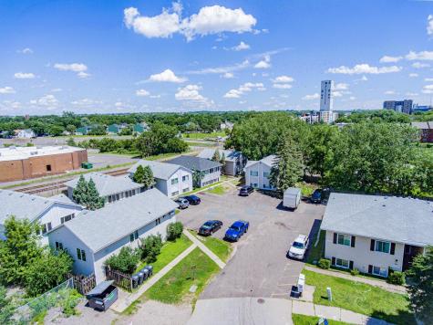 904 9th Avenue SE Minneapolis MN 55414