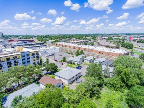 904 9th Avenue SE Minneapolis MN 55414