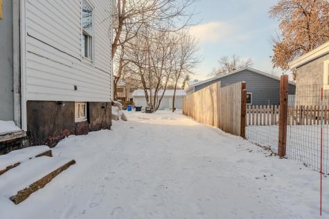 817 9th Street S Fargo ND 58103