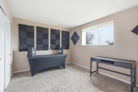 2269 11th Avenue E North Saint Paul MN 55109
