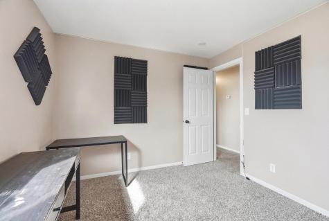 2269 11th Avenue E North Saint Paul MN 55109