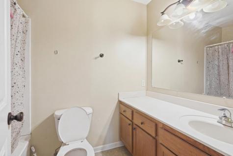 2269 11th Avenue E North Saint Paul MN 55109