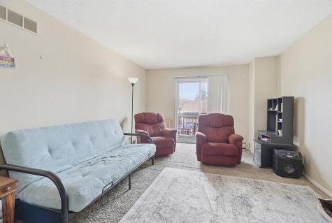 2269 11th Avenue E North Saint Paul MN 55109
