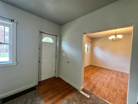 214-216 12th Street S Fargo ND 58103