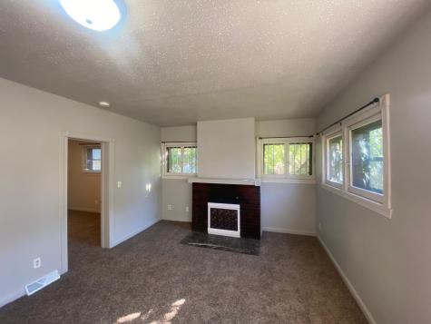 214-216 12th Street S Fargo ND 58103