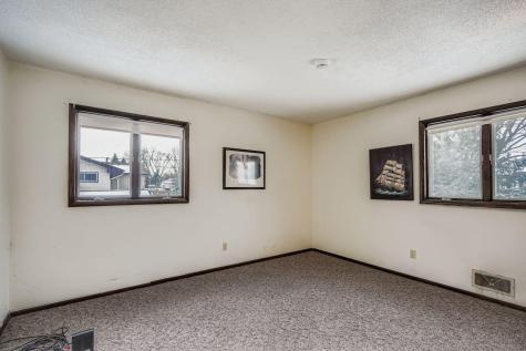 1745 Duluth Street Maplewood MN 55109