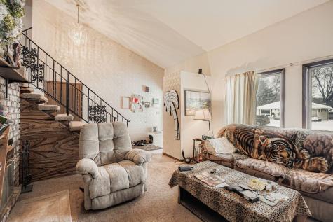 1745 Duluth Street Maplewood MN 55109