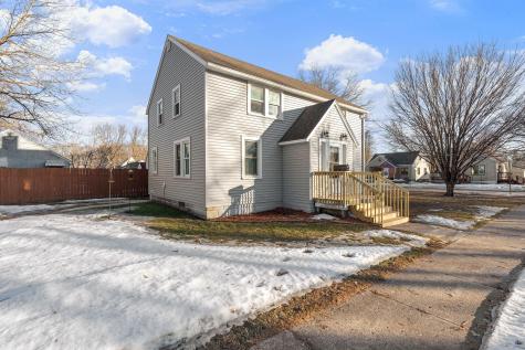 907 8th Street SE Austin MN 55912