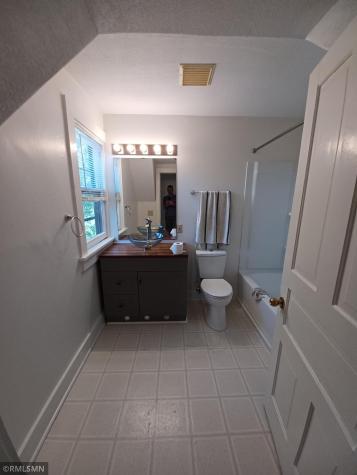 318 6th Street E Northfield MN 55057