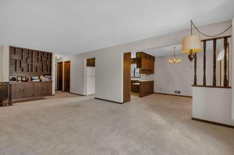 726 Hassan Street SE Hutchinson MN 55350