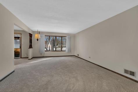 726 Hassan Street SE Hutchinson MN 55350