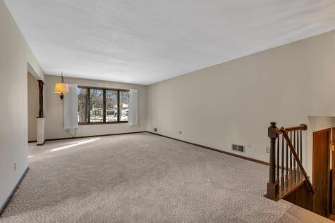726 Hassan Street SE Hutchinson MN 55350