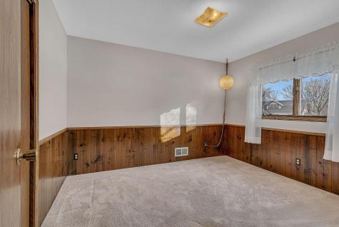 726 Hassan Street SE Hutchinson MN 55350