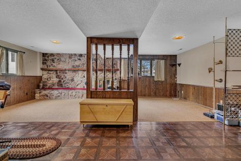 726 Hassan Street SE Hutchinson MN 55350