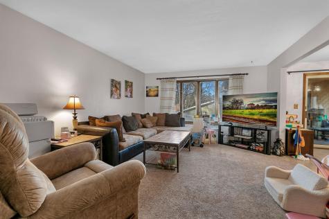 726 Hassan Street SE Hutchinson MN 55350
