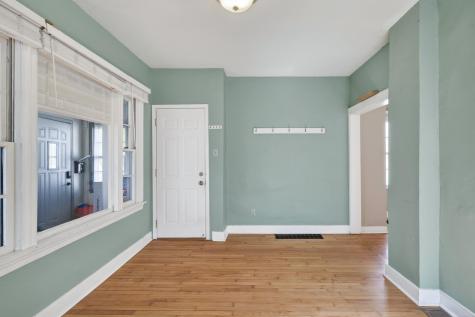 318 7th Avenue NE Minneapolis MN 55413