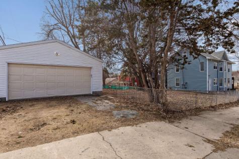 2326 Bryant Avenue N Minneapolis MN 55411