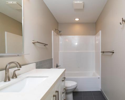 1106 Hawthorne Avenue E Saint Paul MN 55106