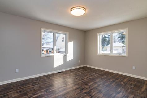 1106 Hawthorne Avenue E Saint Paul MN 55106