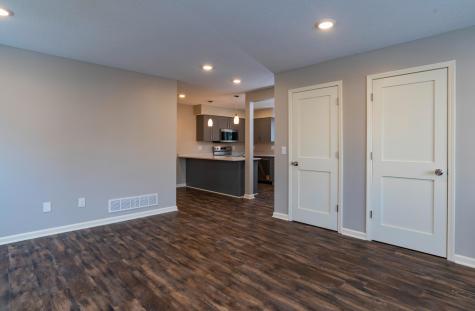 1106 Hawthorne Avenue E Saint Paul MN 55106