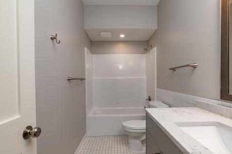 1106 Hawthorne Avenue E Saint Paul MN 55106