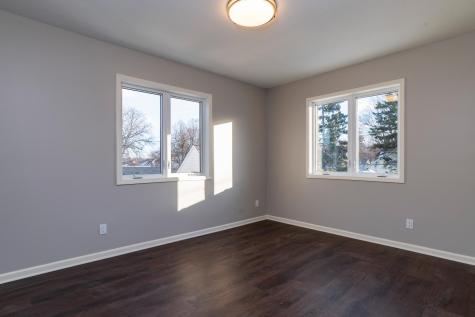 1106 Hawthorne Avenue E Saint Paul MN 55106