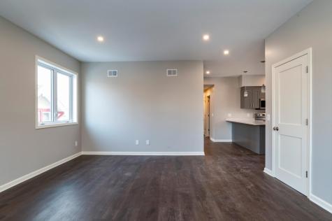 1106 Hawthorne Avenue E Saint Paul MN 55106
