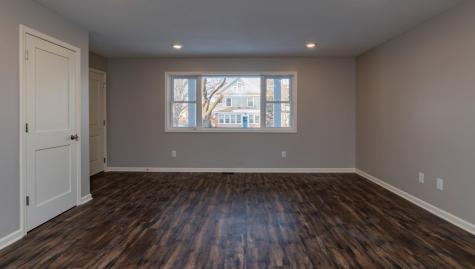 1106 Hawthorne Avenue E Saint Paul MN 55106