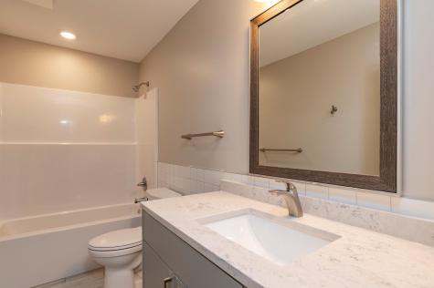 1106 Hawthorne Avenue E Saint Paul MN 55106