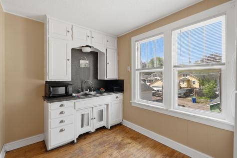 1105 Rose Avenue E Saint Paul MN 55106