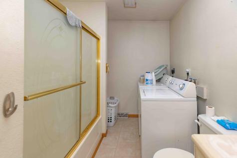 525 Bluff Street Enderlin ND 58027