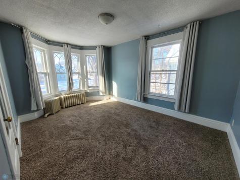 915 Broadway N Fargo ND 58102