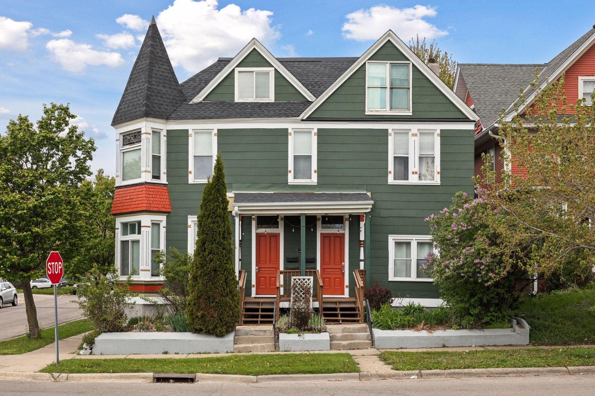 739 Sims Avenue Saint Paul MN 55106