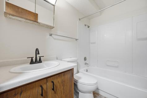 3307-3309 2nd Street N Fargo ND 58102