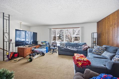 3307-3309 2nd Street N Fargo ND 58102