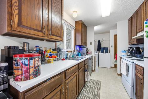 3307-3309 2nd Street N Fargo ND 58102
