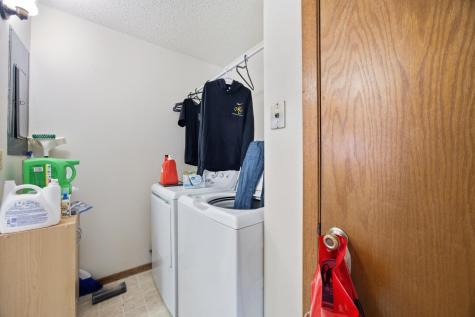 3307-3309 2nd Street N Fargo ND 58102
