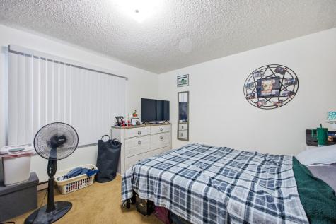 3307-3309 2nd Street N Fargo ND 58102