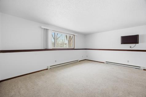 3307-3309 2nd Street N Fargo ND 58102