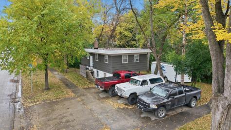 1002 9th Street S Moorhead MN 56560