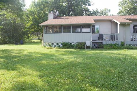 18118/18116 Captive Lake Road Garrison MN 56450
