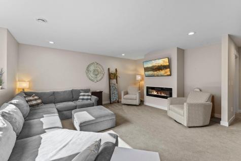 15668 Cobblestone Lake Parkway Apple Valley MN 55124