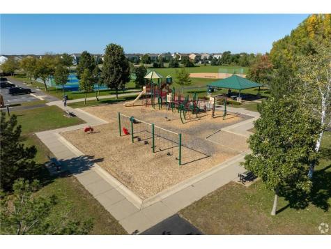 15668 Cobblestone Lake Parkway Apple Valley MN 55124
