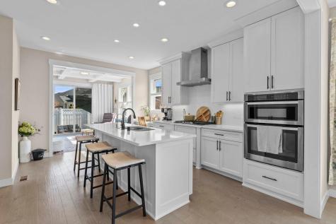 15668 Cobblestone Lake Parkway Apple Valley MN 55124