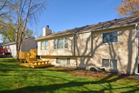 1799 Hilo Avenue N Oakdale MN 55128