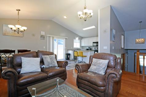 1799 Hilo Avenue N Oakdale MN 55128