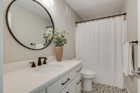628 10th Avenue N Fargo ND 58102