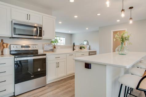 628 10th Avenue N Fargo ND 58102