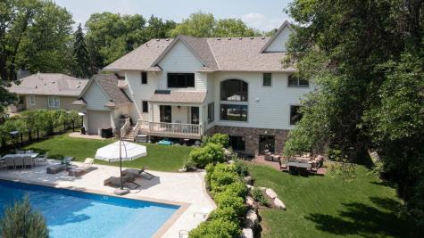 4913 W Sunnyslope Road Edina MN 55424