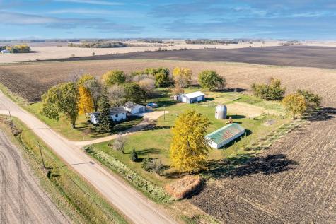 37658 410th Street Saint Peter MN 56082